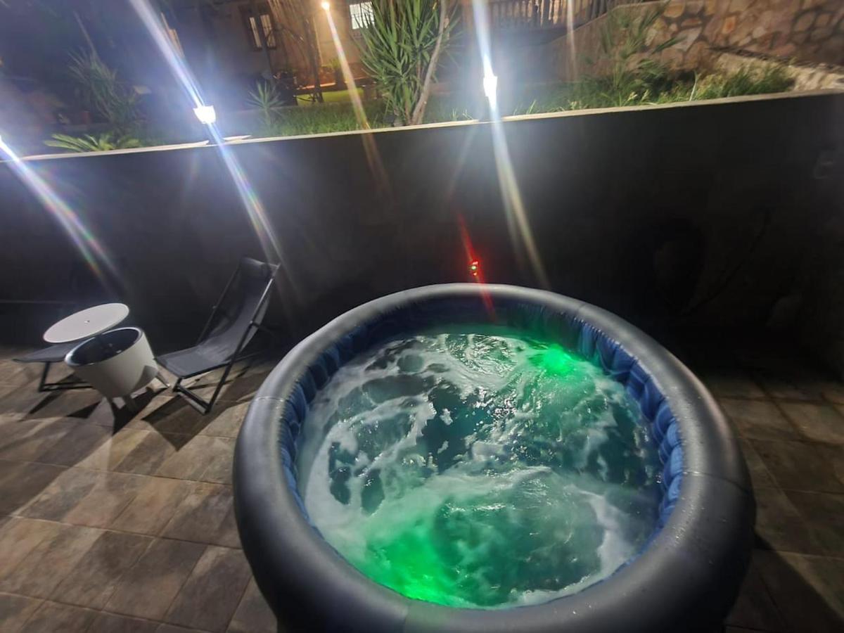 Buen Estar, Piscina, Barbacoa, Jacuzzi En Valencia Villa Turís Exterior photo